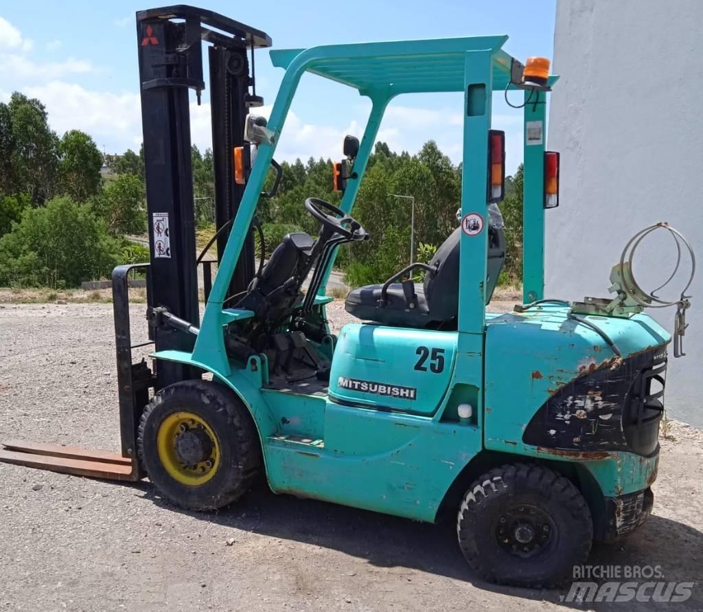 Mitsubishi FG25K Gasstapler