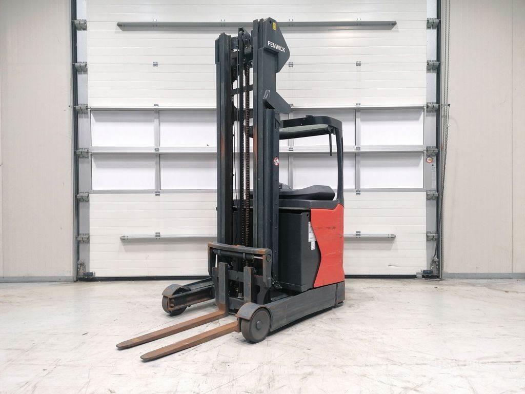 Linde R14-01 Schubmaststapler