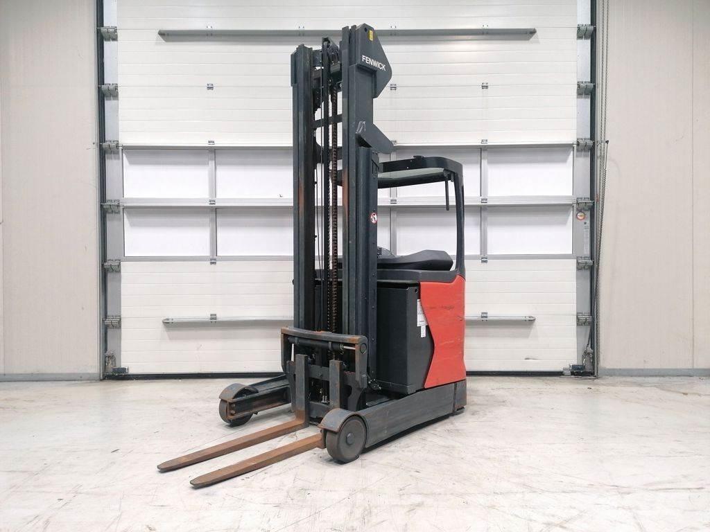 Linde R14-01 Schubmaststapler