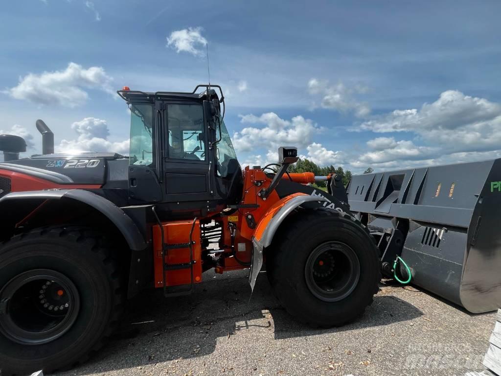 Hitachi ZW 220 Radlader