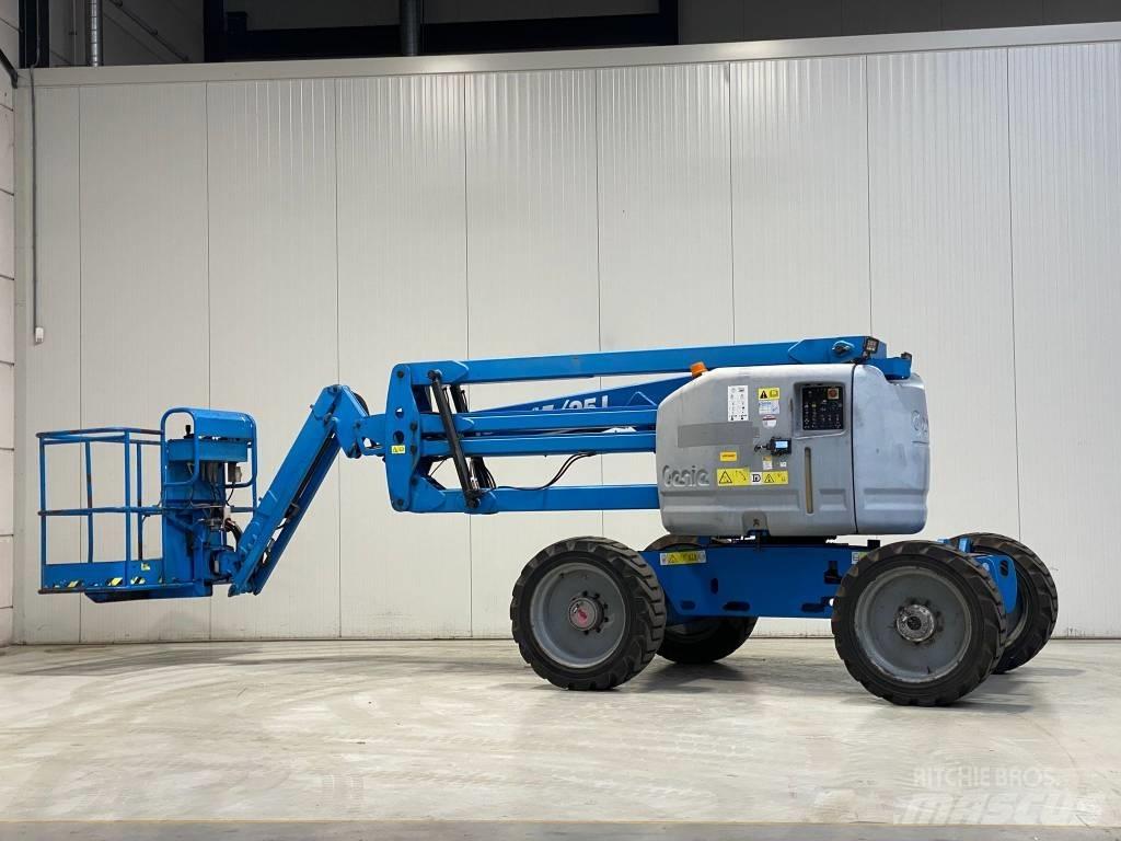Genie Z-45/25 Gelenkteleskoparbeitsbühnen