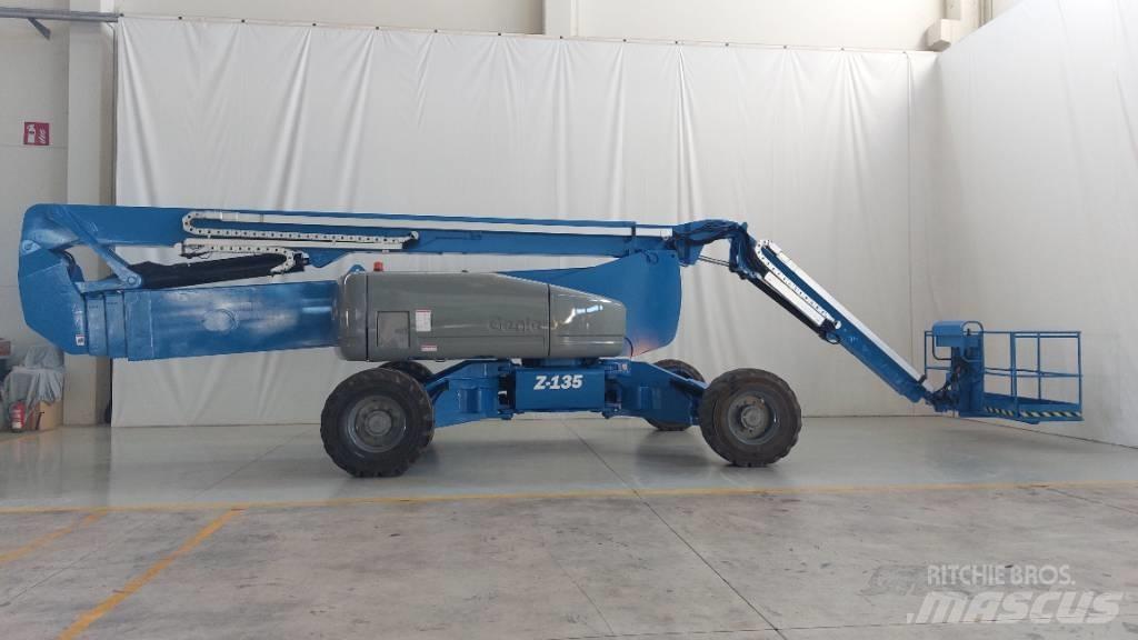 Genie ZX 135/70 Gelenkteleskoparbeitsbühnen
