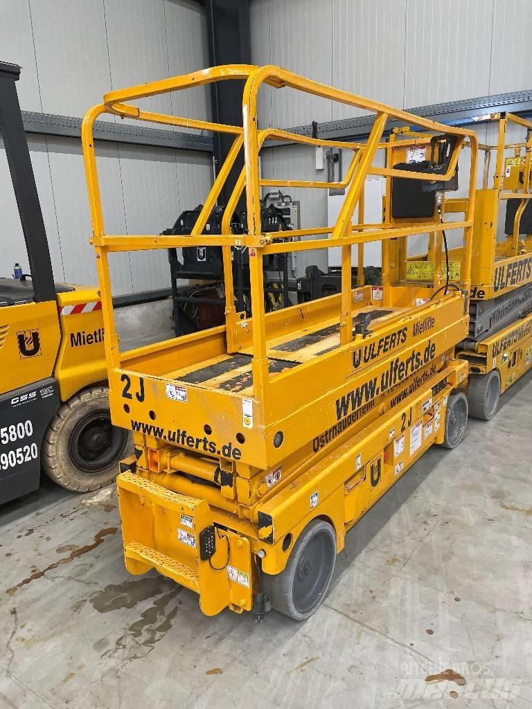 Haulotte Compact 8 Scheren-Arbeitsbühnen