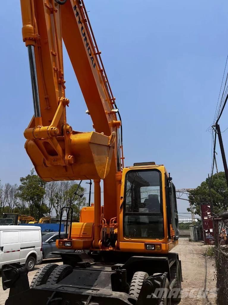 Hyundai 210W-7 Mobilbagger