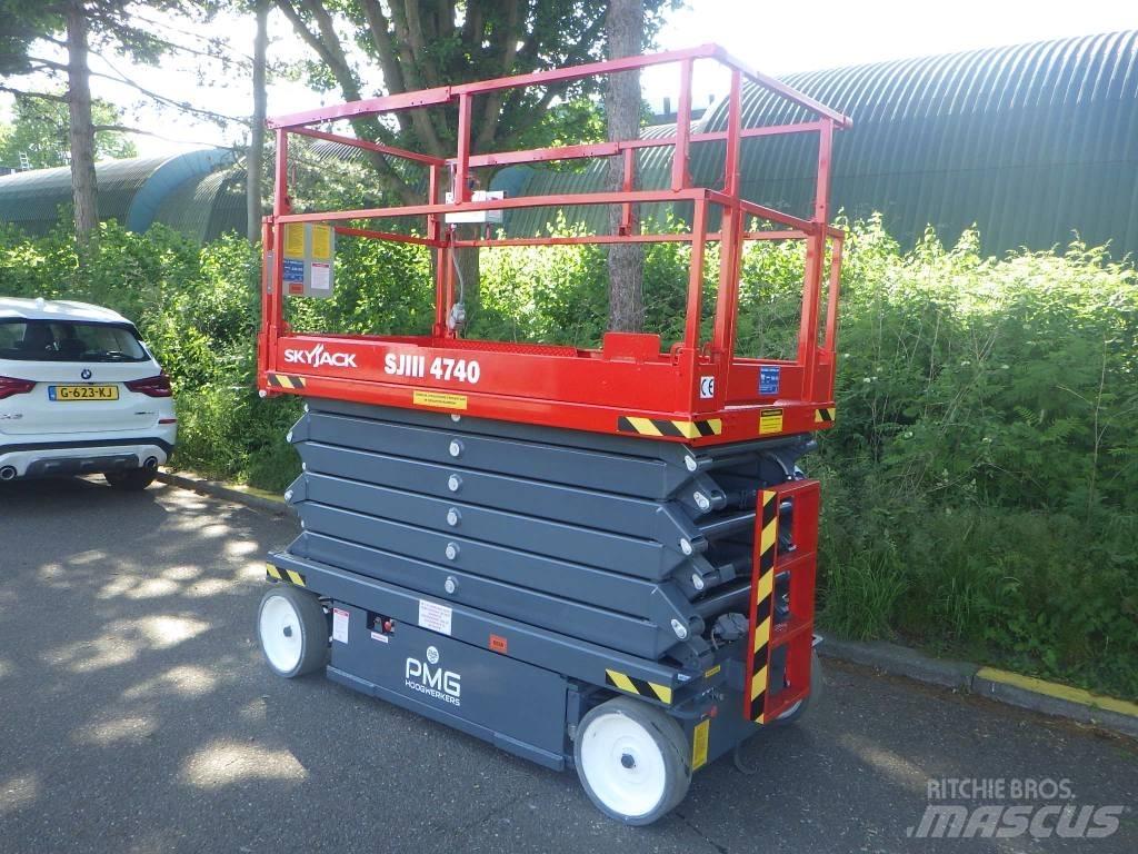 SkyJack SJ4740 Scheren-Arbeitsbühnen