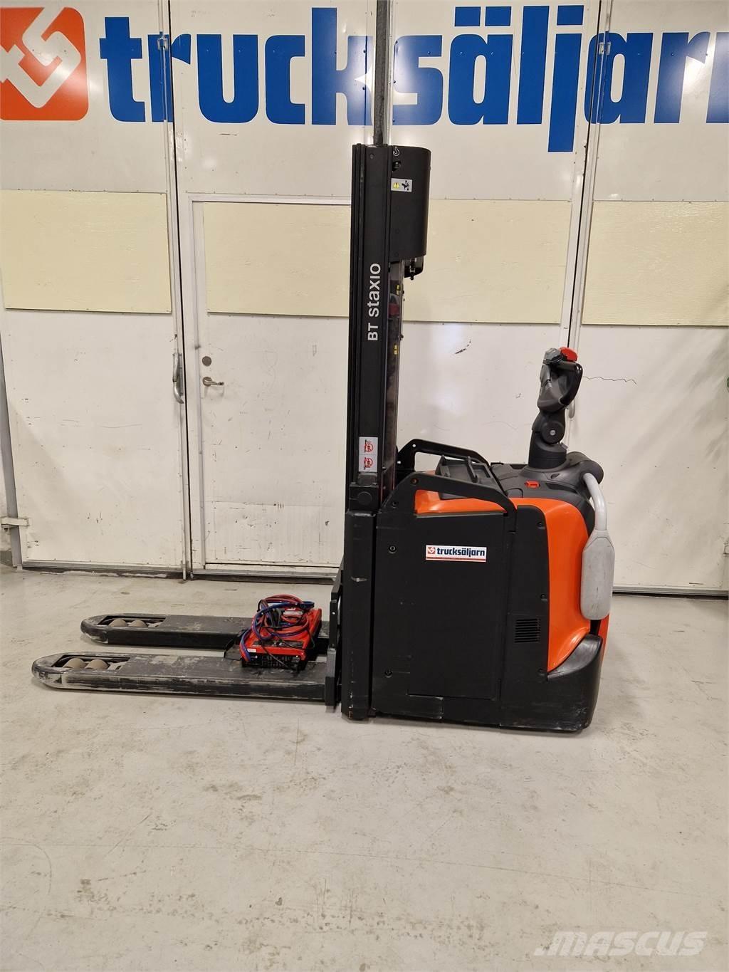 Toyota SPE120L Deichselstapler