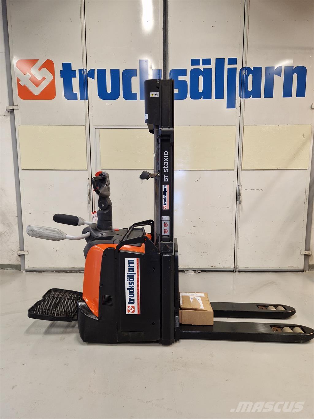 Toyota SPE120L Selbstfahrstapler