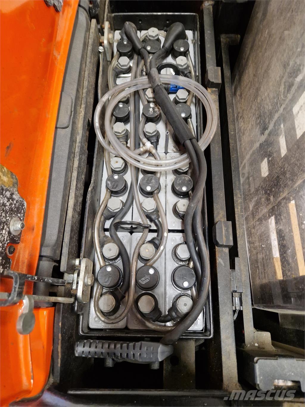 Toyota SPE120L Selbstfahrstapler