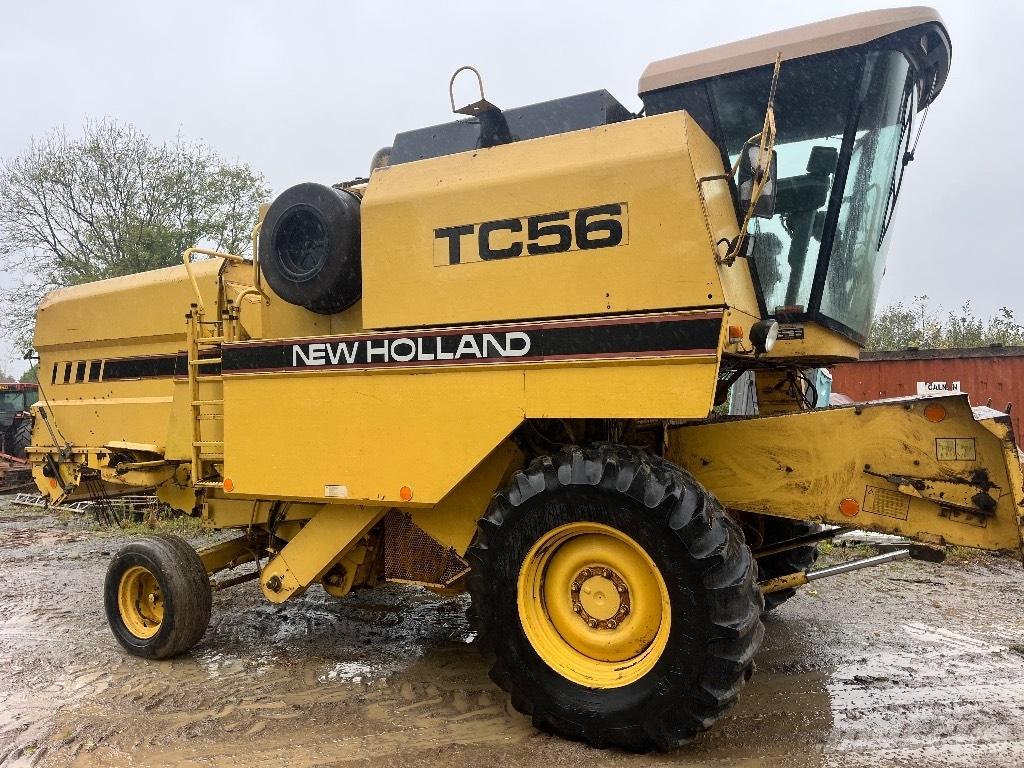 New Holland TC 56 Mähdrescher