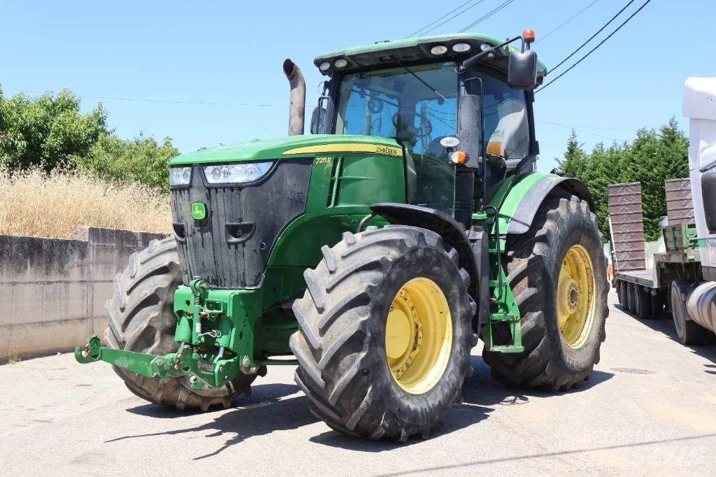 John Deere 7215 R Traktoren