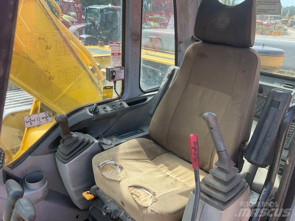 New Holland E 305 Raupenbagger