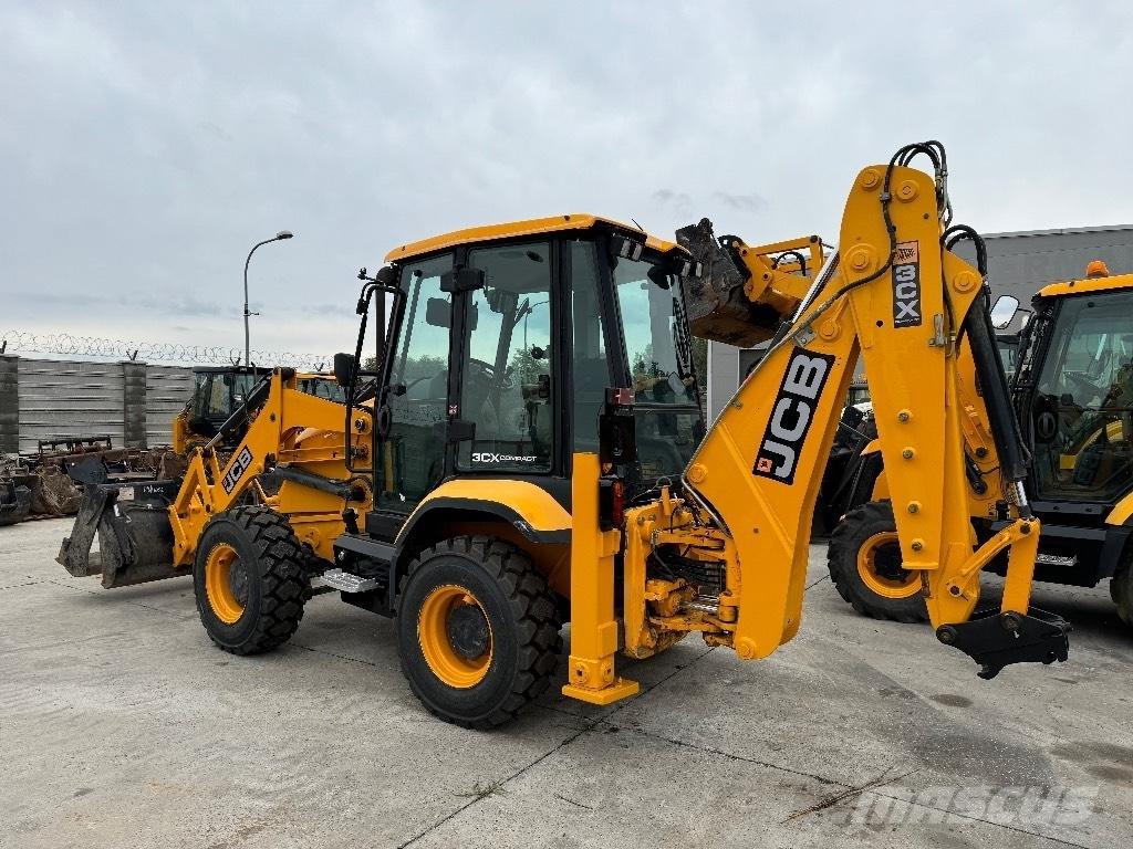 JCB 3 CX / compact Baggerlader