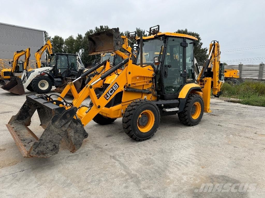 JCB 3 CX / compact Baggerlader