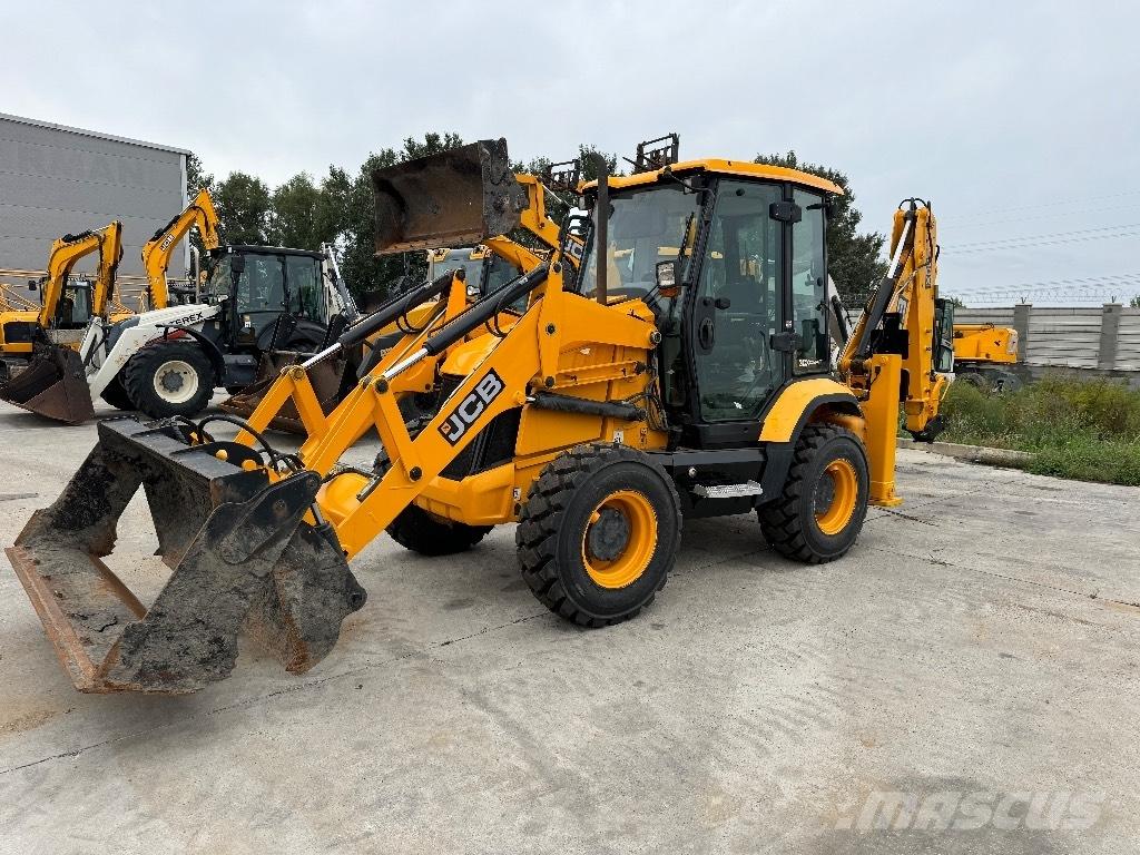 JCB 3 CX / compact Baggerlader