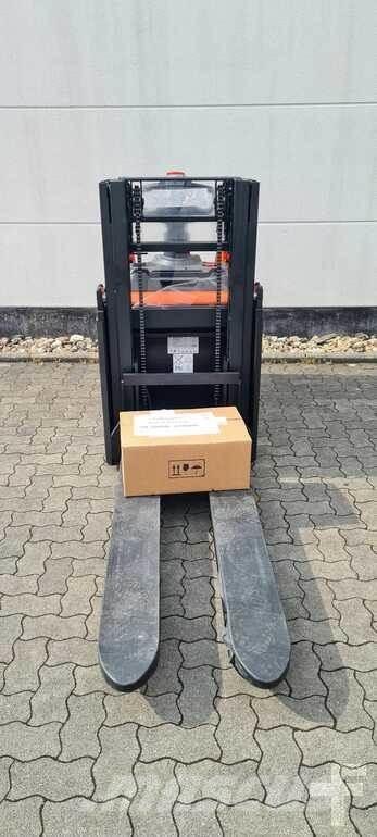 Toyota BT SPE200D Deichselstapler