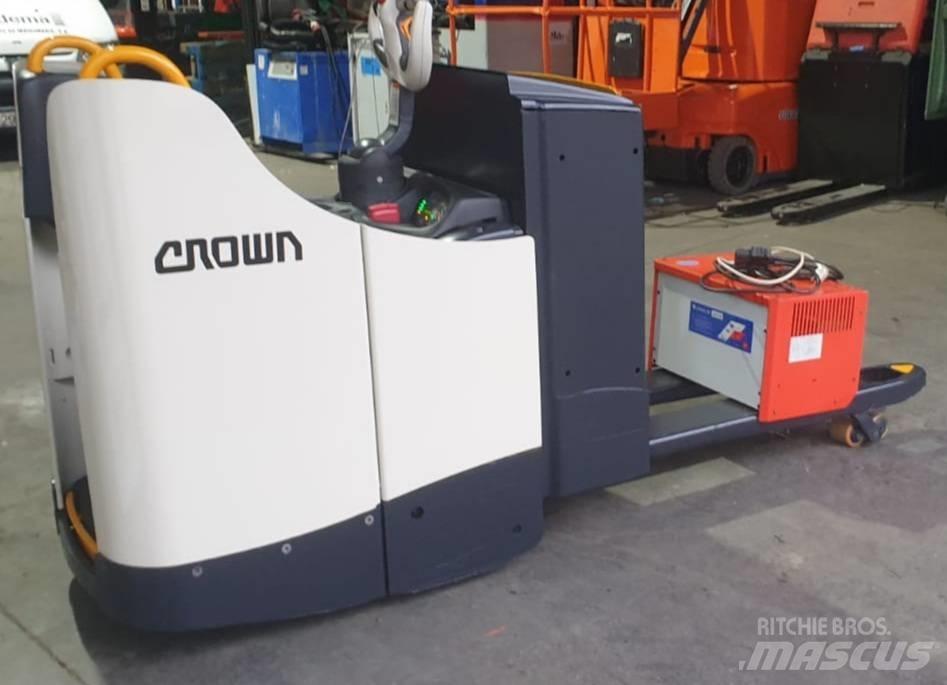Crown WT 3040 Gabelstapler mit Fahrerstand