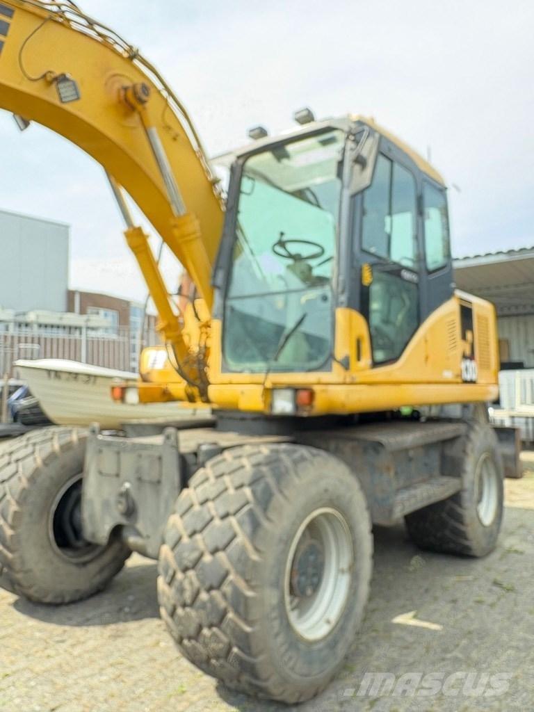 Komatsu PW 130-7K Mobilbagger