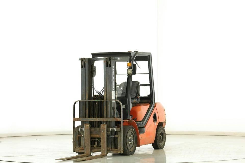 Nexen FDE-30 Dieselstapler