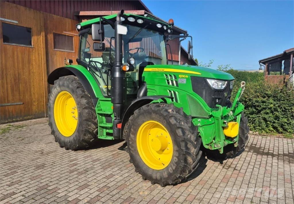 John Deere 6130R Traktoren