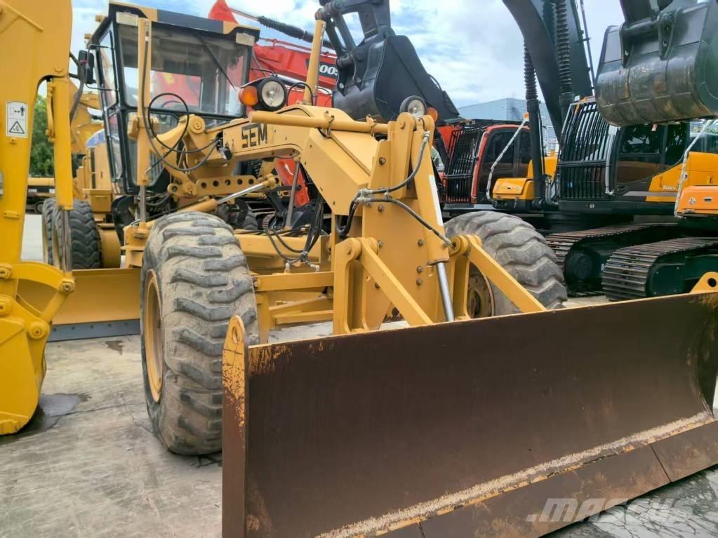 SEM 919 Grader