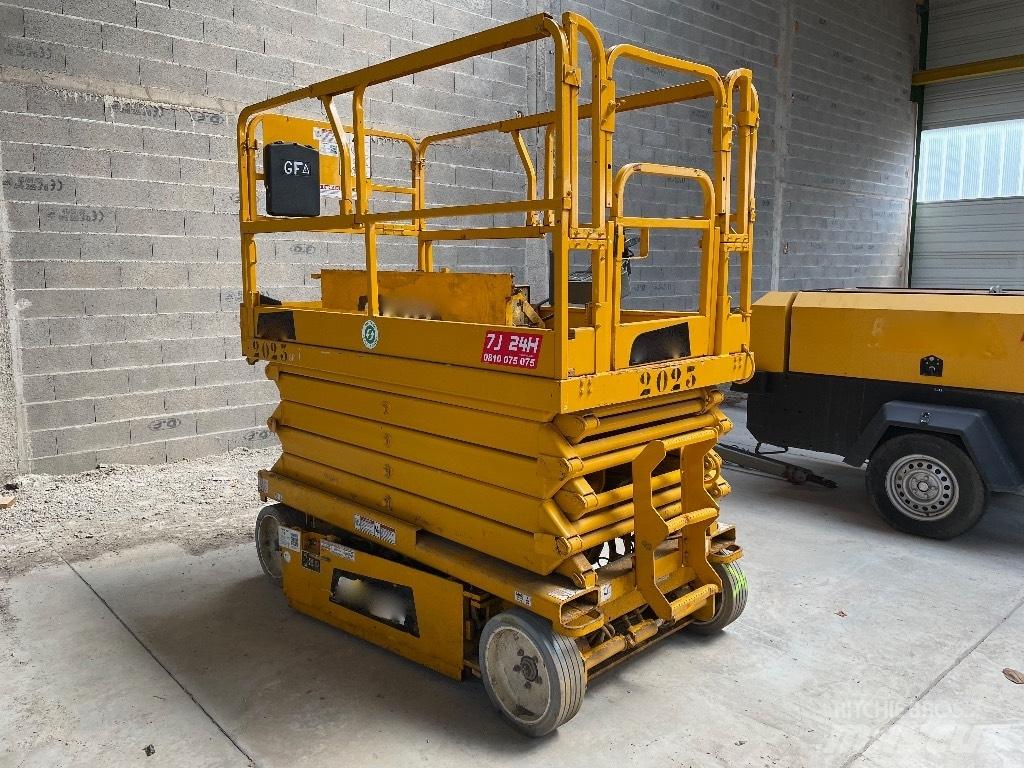 JLG 3246 ** A REPARER** Scheren-Arbeitsbühnen