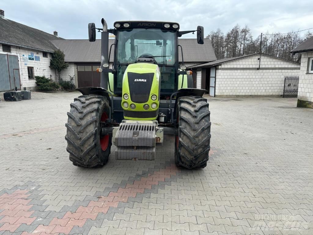 CLAAS Arion 640 Traktoren