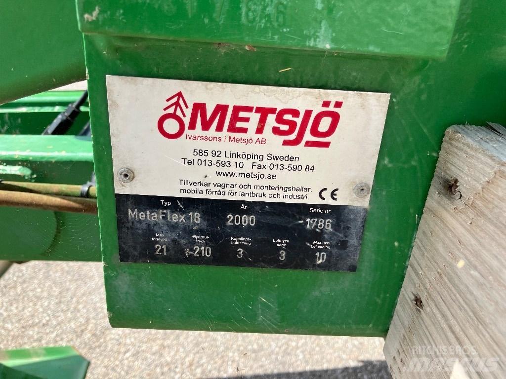 Metsjö MetaFlex 18 Anhänger mit Hakenlift