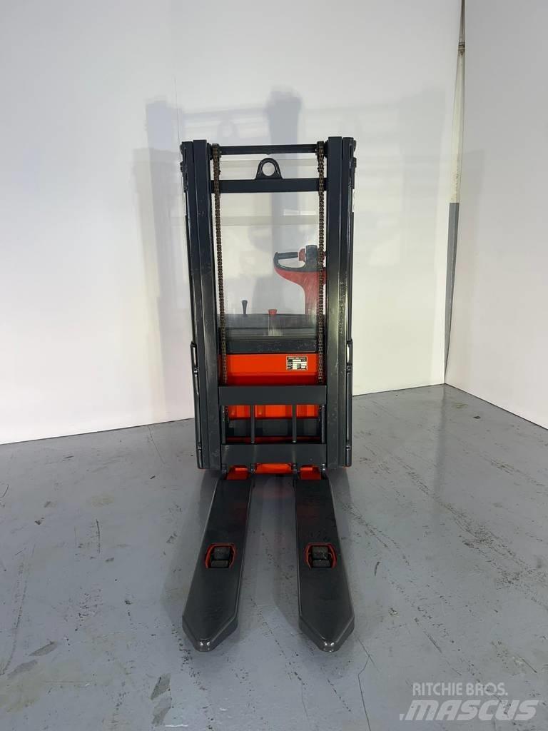 Linde L12 Selbstfahrstapler