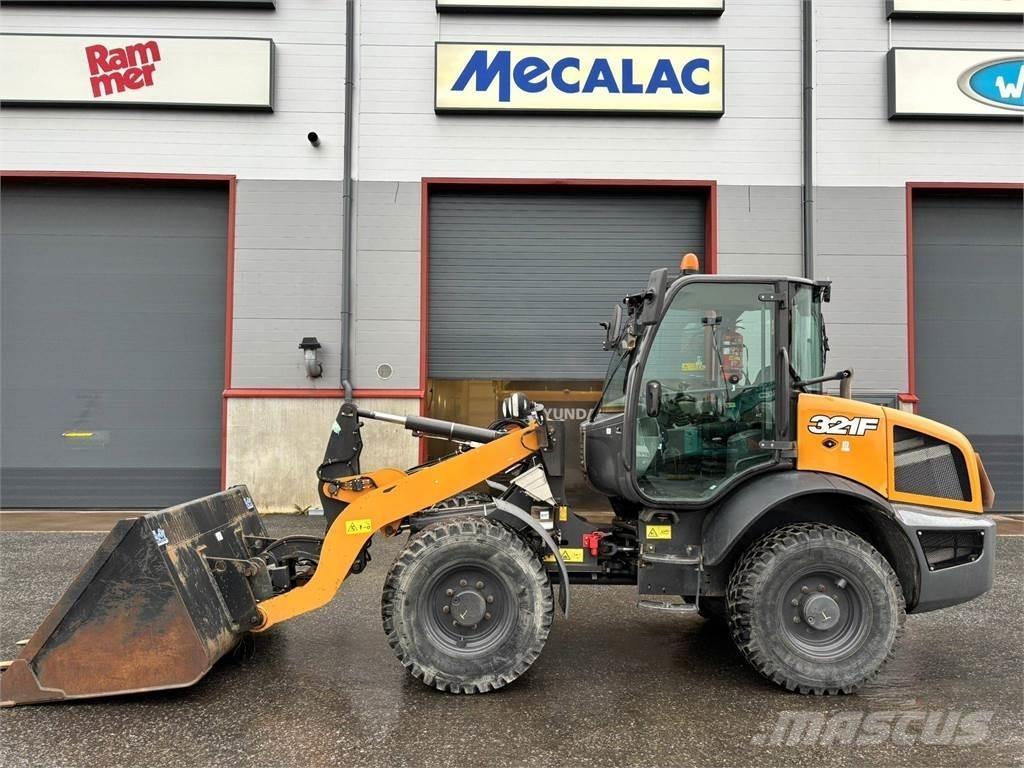 CASE 321f Radlader