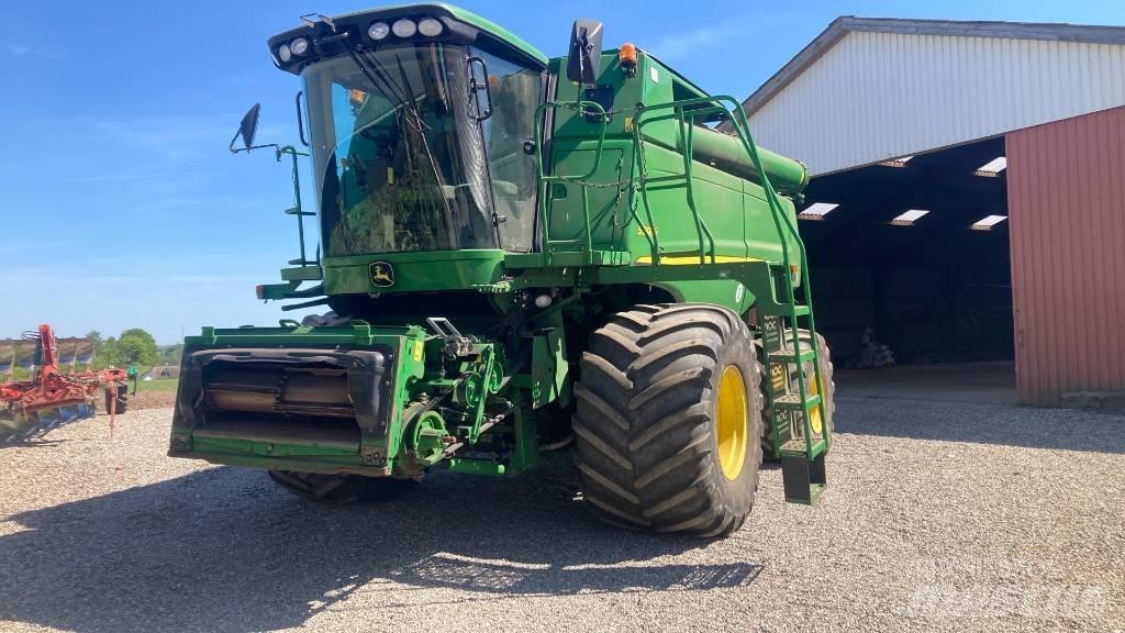 John Deere S690I Mähdrescher