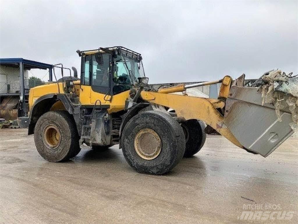 Komatsu WA 380--8E0 Radlader