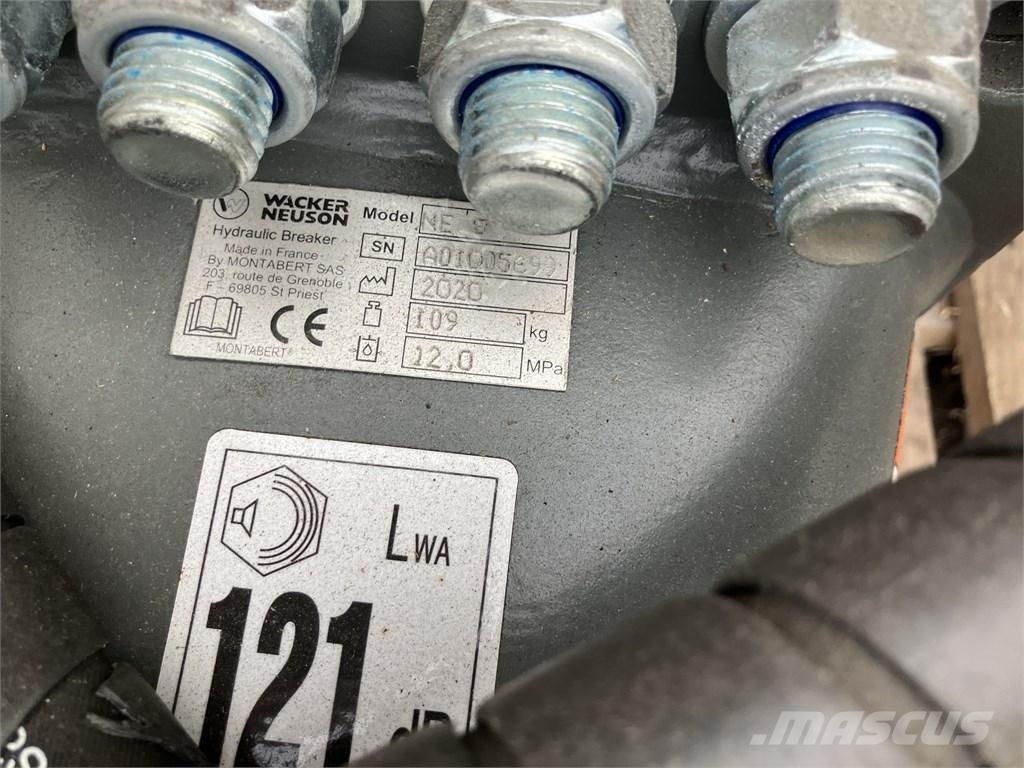 Montabert NE8 Hammer / Brecher