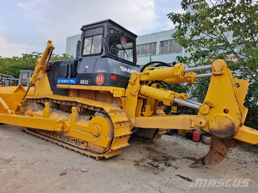 Shantui SD 32 Bulldozer