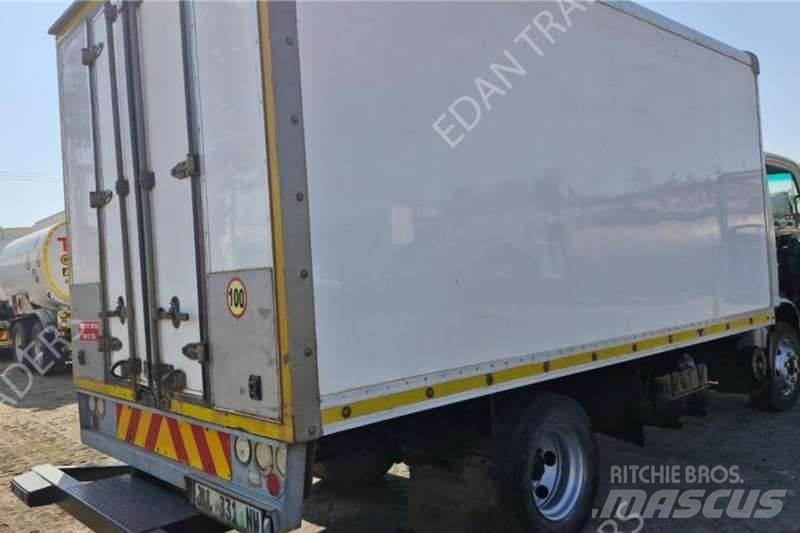 Isuzu NPR 275 Andere Fahrzeuge