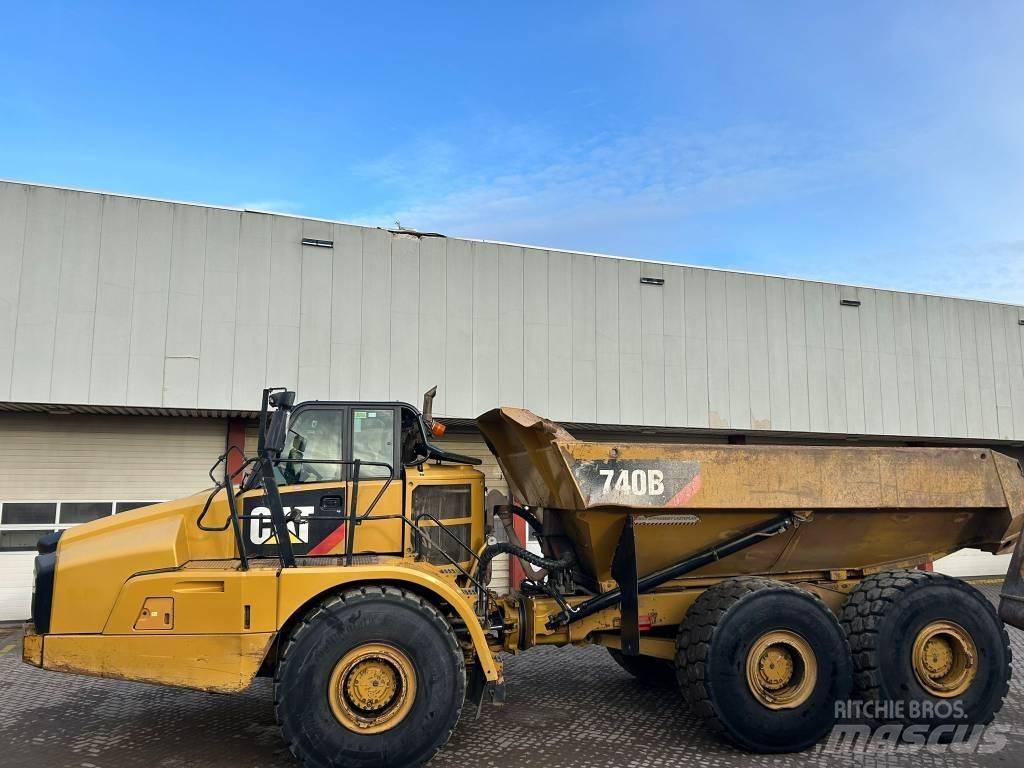 CAT 740 B Dumper - Knickgelenk