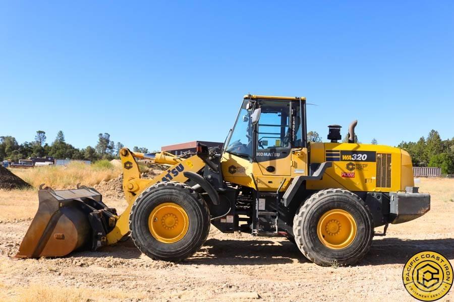 Komatsu WA 320-7 Radlader