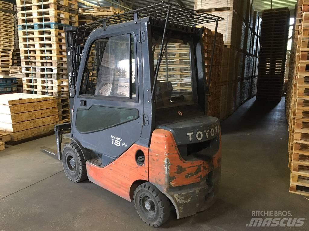 Toyota 8FDF18 Dieselstapler