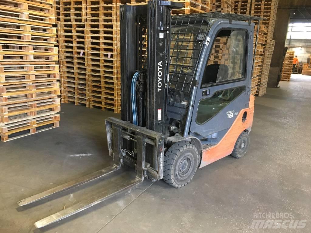 Toyota 8FDF18 Dieselstapler