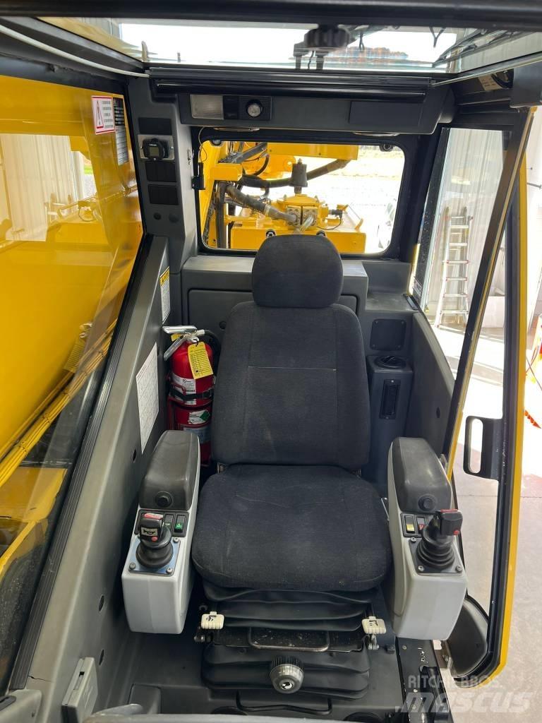 Grove GMK 5165 All-Terrain-Krane