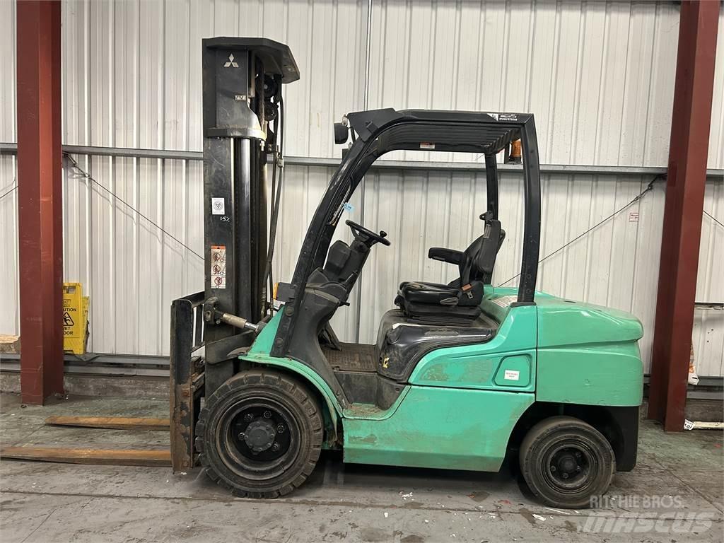 Mitsubishi FD35NT Dieselstapler