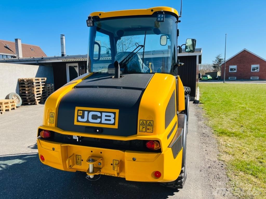JCB 407 Multifunktionslader