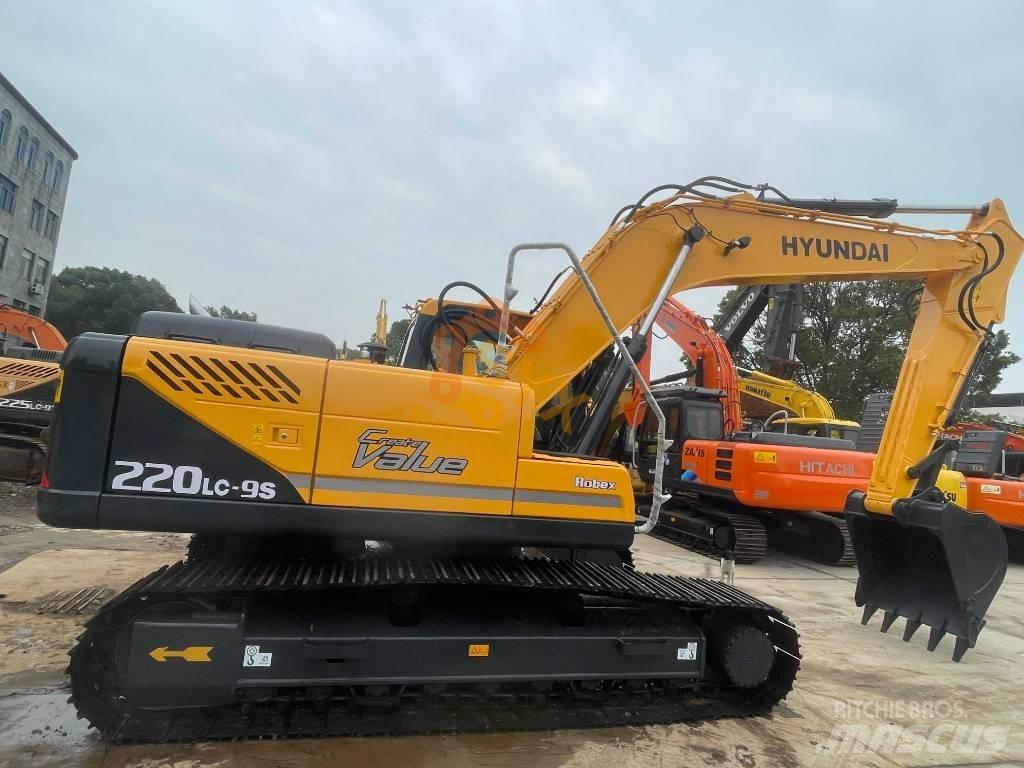 Hyundai Robex 225 Raupenbagger