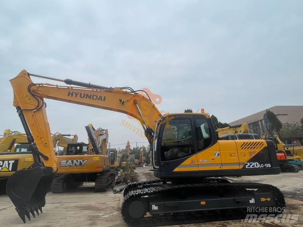 Hyundai Robex 225 Raupenbagger