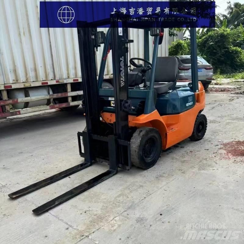 Toyota FD 25 Dieselstapler