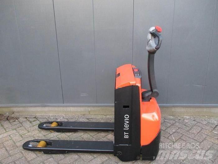Toyota LWE 140 Niedergabelstapler
