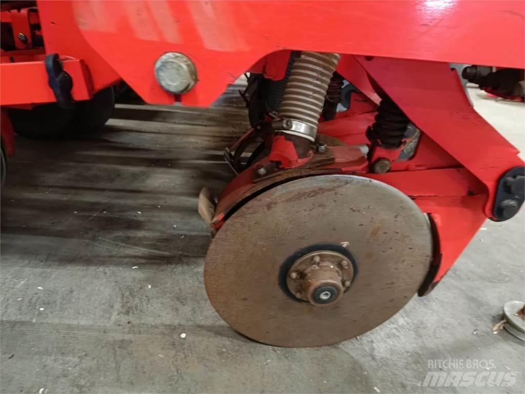 Kuhn Maxima 2TS Präzisionssaatmaschinen