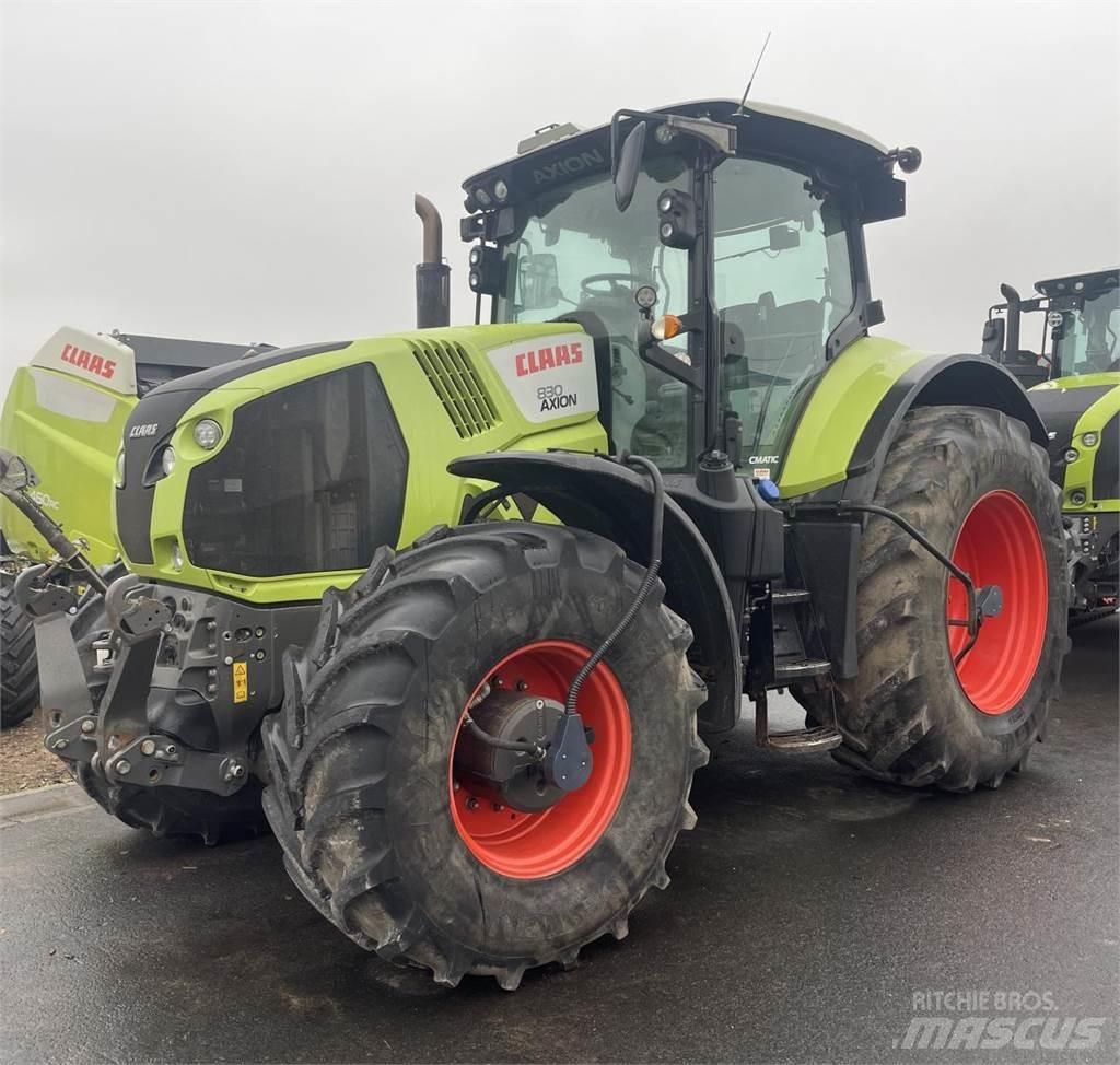 CLAAS AXION 830 Traktoren