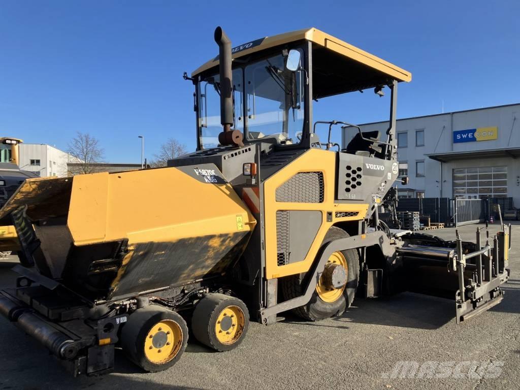 Volvo P 6870 C Strassenfertiger