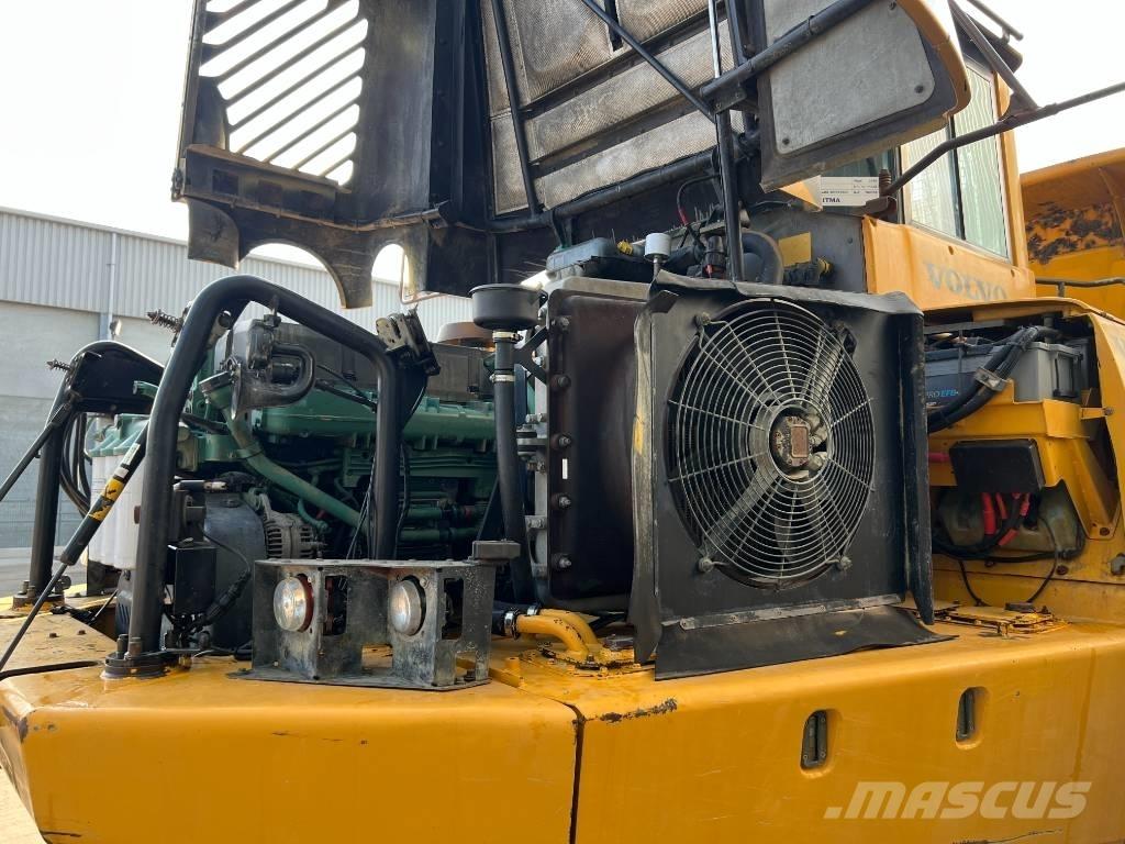 Volvo A40E Dumper - Knickgelenk