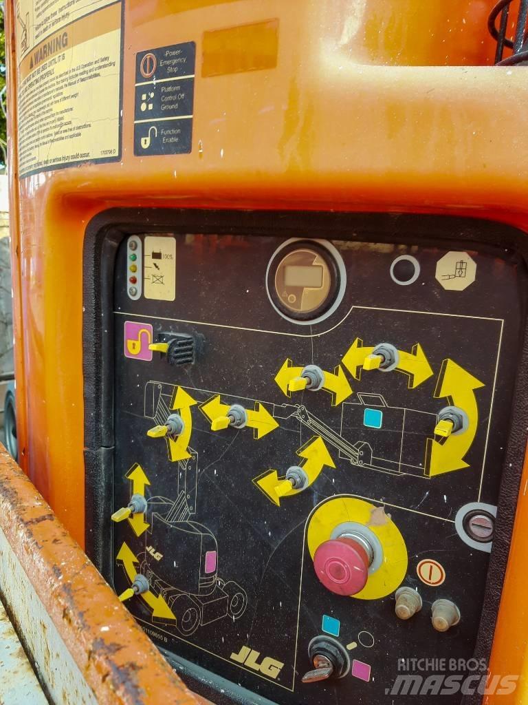 JLG E 300 AJP Gelenkteleskoparbeitsbühnen